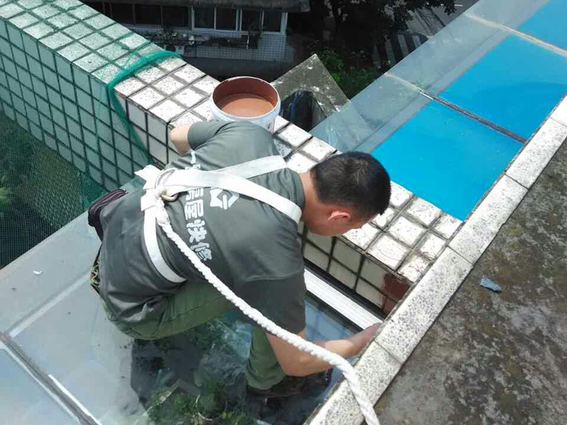 鳳凰世紀花園陽臺防水裝修(圖2)