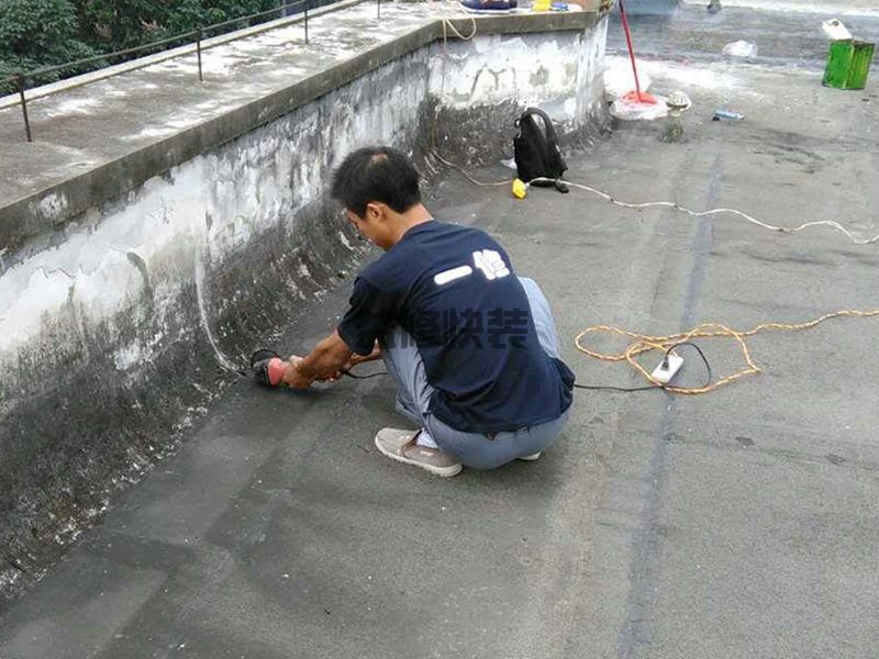 青羊區房屋漏水怎么修補_成都青羊區漏水檢測上門服務費標準(圖3)