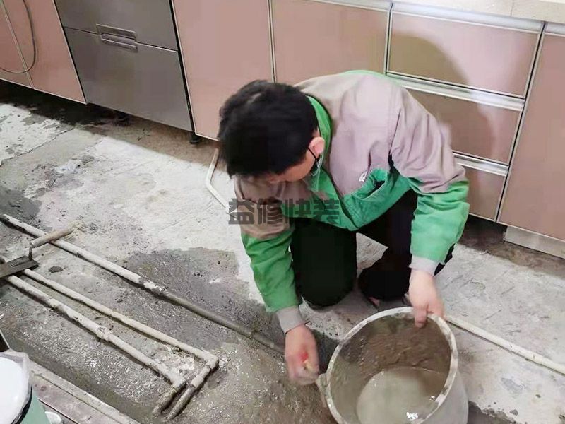 家里廚房墻縫滲水怎么辦，家里廚房墻縫滲水怎么處理(圖1)