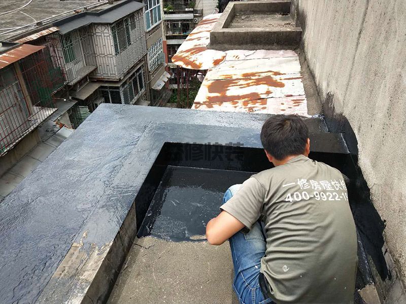 赤峰屋面滲水維修有哪些小技巧,赤峰屋面滲水維修多少錢,赤峰屋面滲水維修的方法(圖1)